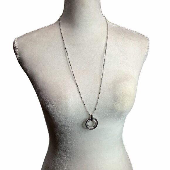 Cookie Lee Silver Tone 2 Circle Hoop RhinestonePendant Necklace 32" total‎ - Picture 1 of 10